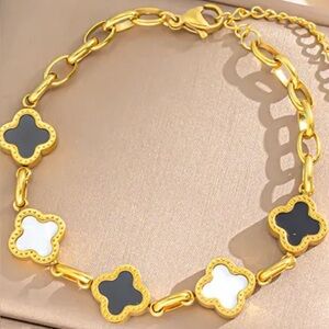 Gold and Black Clover shaped Bracelet 18k plated